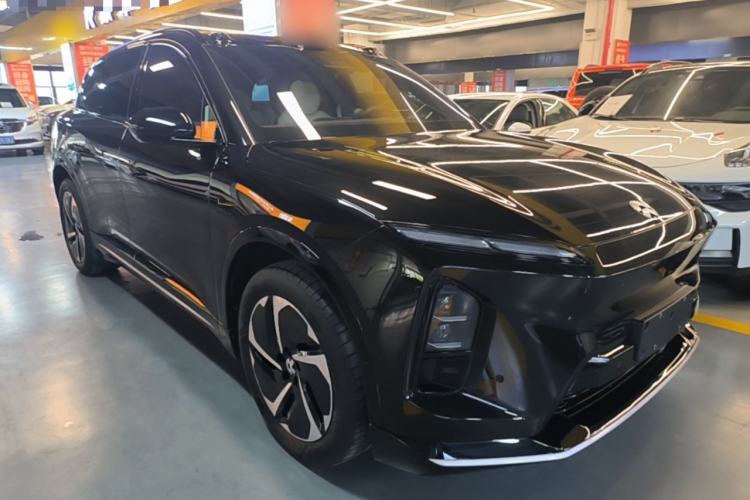 Used Nio ES6 2025 75 kWh Front Right 45 Deg