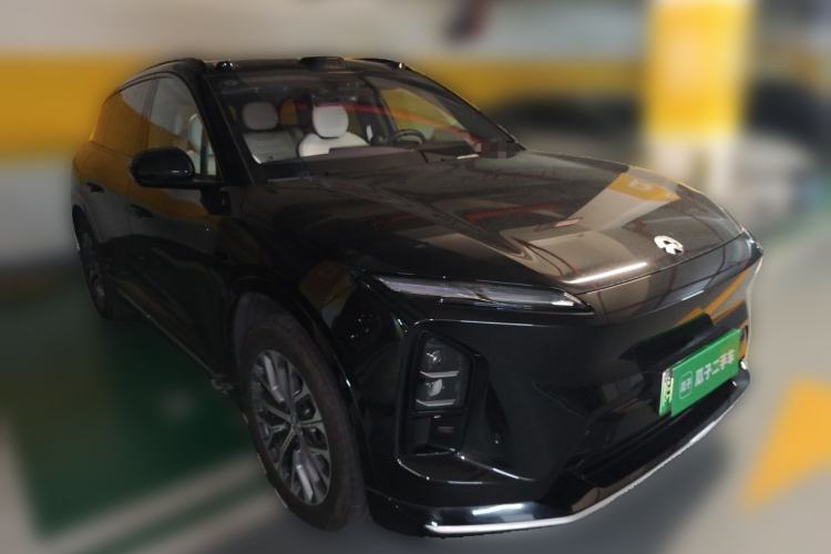 Used Nio ES6 2025 75 kWh Front Right 45 Deg