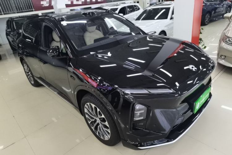 Used Nio ES6 2025 75 kWh Front Right 45 Deg