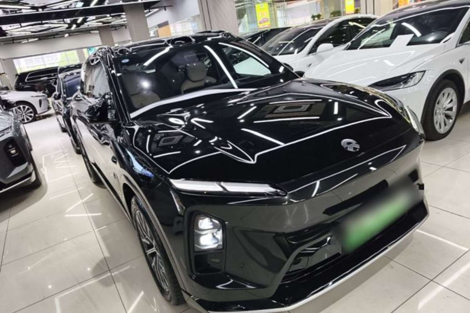 Used Nio ES6 2025 75 kWh Front Right 45 Deg