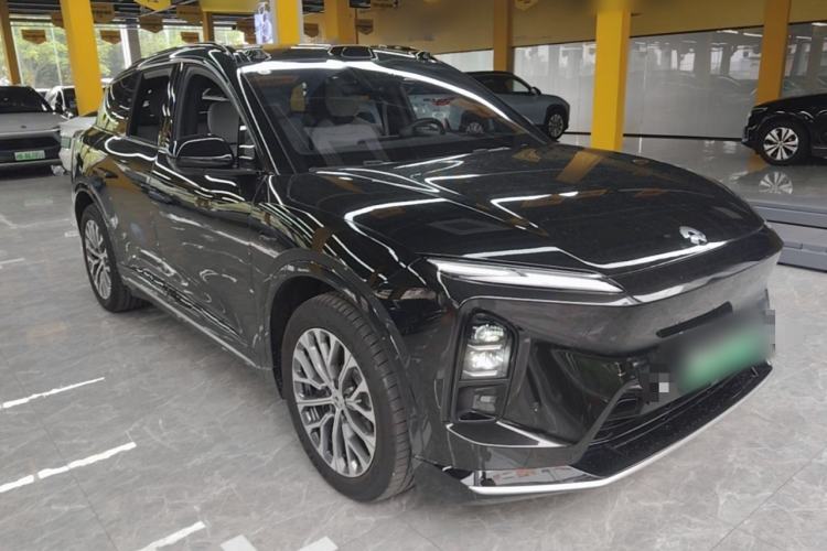 Used Nio ES6 2025 75 kWh Front Right 45 Deg