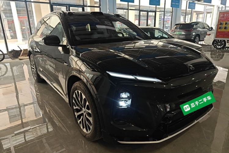 Used Nio ES6 2025 75 kWh Front Right 45 Deg
