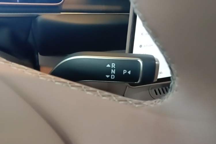 Used Nio ES6 2025 75 kWh Gear Lever