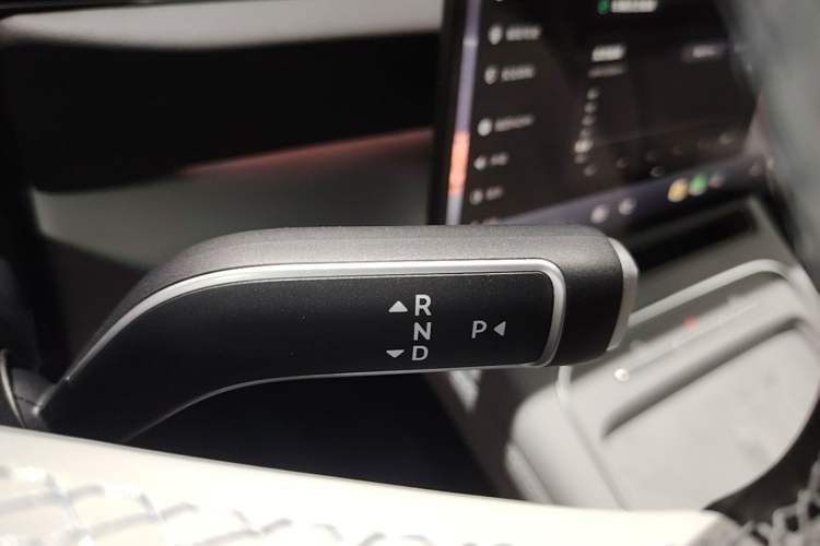 Used Nio ES6 2025 75 kWh Gear Lever