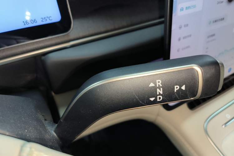 Used Nio ES6 2025 75 kWh Gear Lever