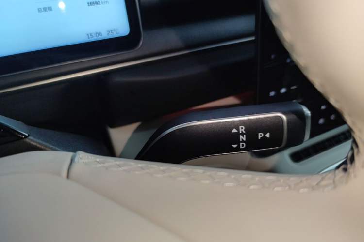 Used Nio ES6 2025 75 kWh Gear Lever
