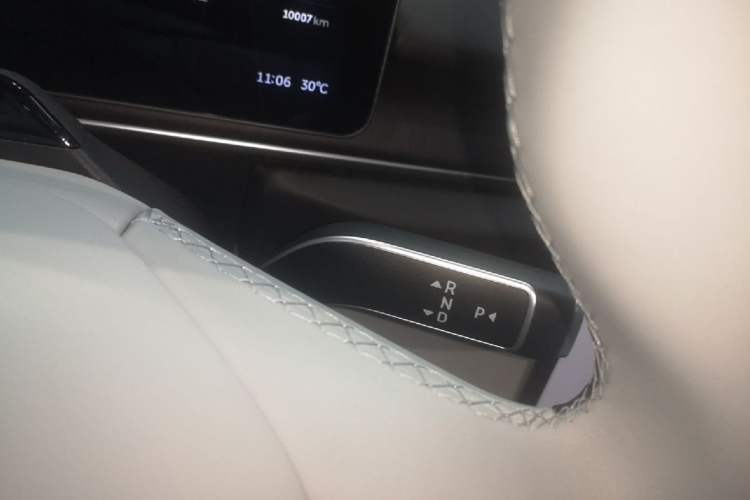 Used Nio ES6 2025 75 kWh Gear Lever