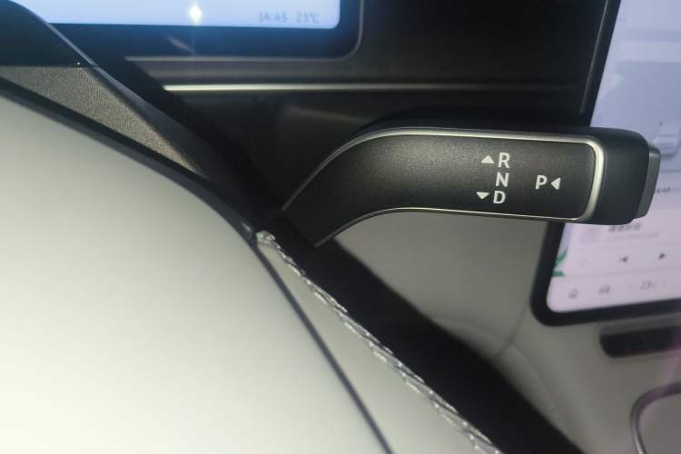 Used Nio ES6 2025 75 kWh Gear Lever