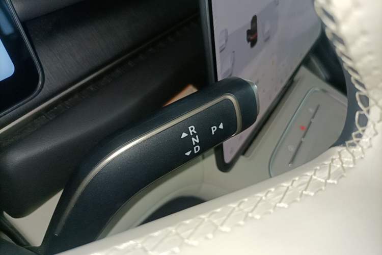 Used Nio ES6 2025 75 kWh Gear Lever