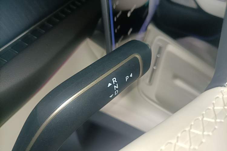 Used Nio ES6 2025 75 kWh Gear Lever