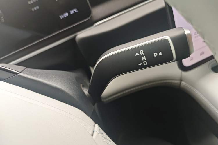 Used Nio ES6 2025 75 kWh Gear Lever