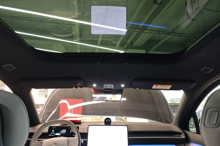 Used Nio ES6 2025 75 kWh Headliner