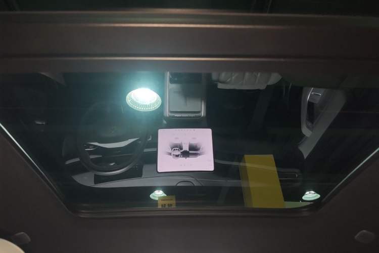 Used Nio ES6 2025 75 kWh Headliner