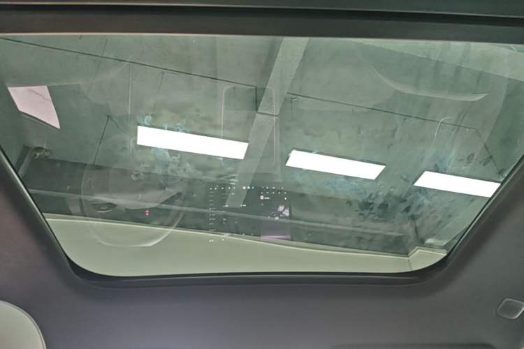 Used Nio ES6 2025 75 kWh Headliner