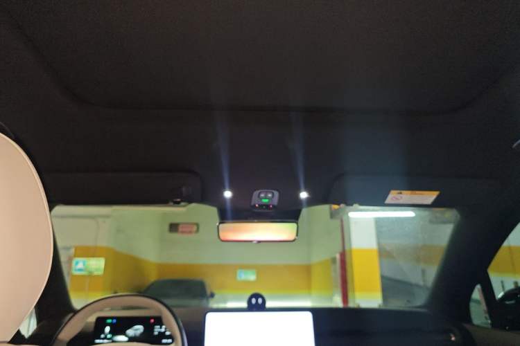 Used Nio ES6 2025 75 kWh Headliner