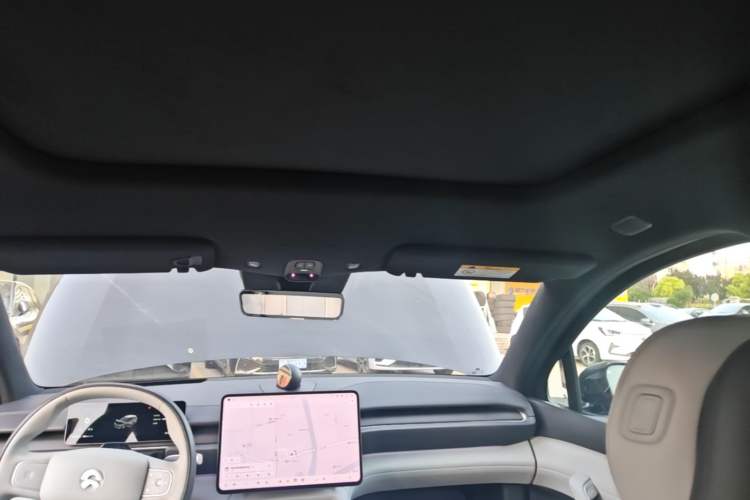 Used Nio ES6 2025 75 kWh Headliner