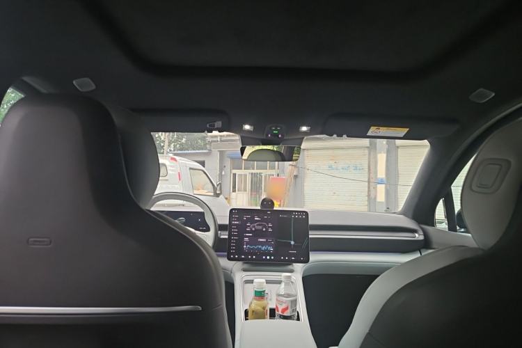 Used Nio ES6 2025 75 kWh Headliner