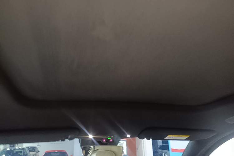 Used Nio ES6 2025 75 kWh Headliner