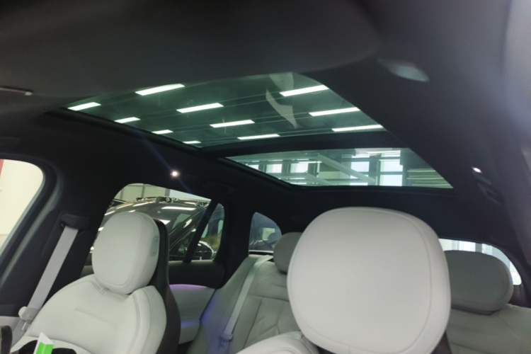 Used Nio ES6 2025 75 kWh Headliner