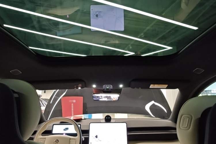 Used Nio ES6 2025 75 kWh Headliner