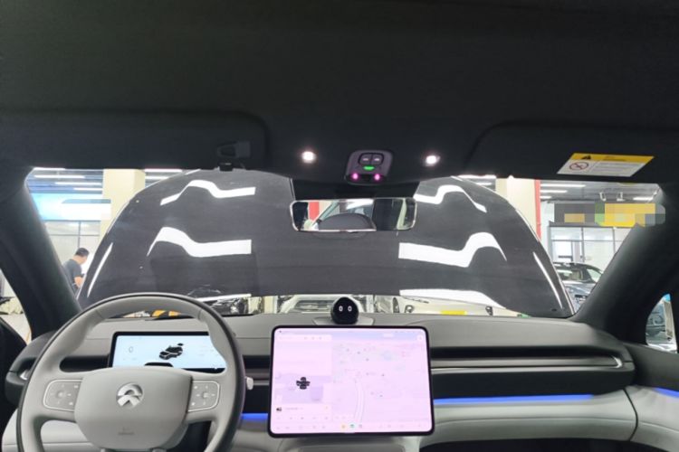 Used Nio ES6 2025 75 kWh Headliner