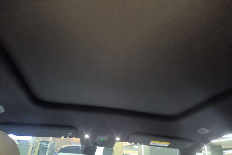 Used Nio ES6 2025 75 kWh Headliner