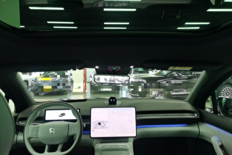 Used Nio ES6 2025 75 kWh Headliner