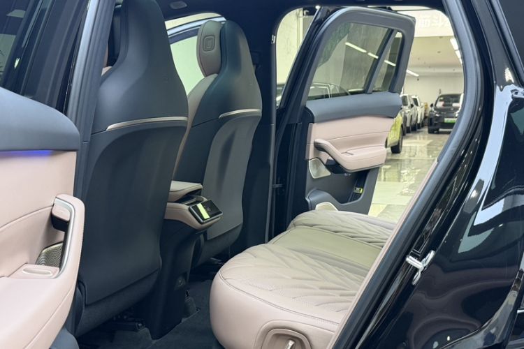 Used Nio ES6 2025 75 kWh Interior 1