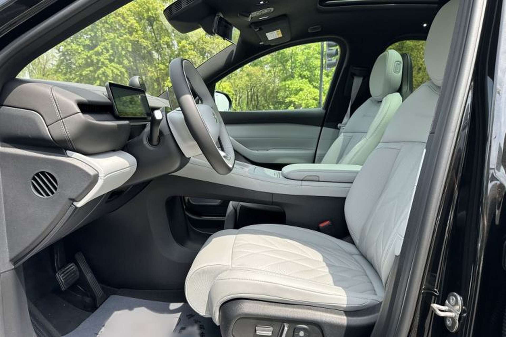 Used Nio ES6 2025 75 kWh Interior 1