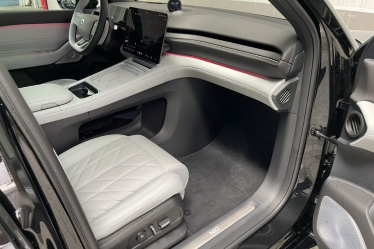 Used Nio ES6 2025 75 kWh Interior 10