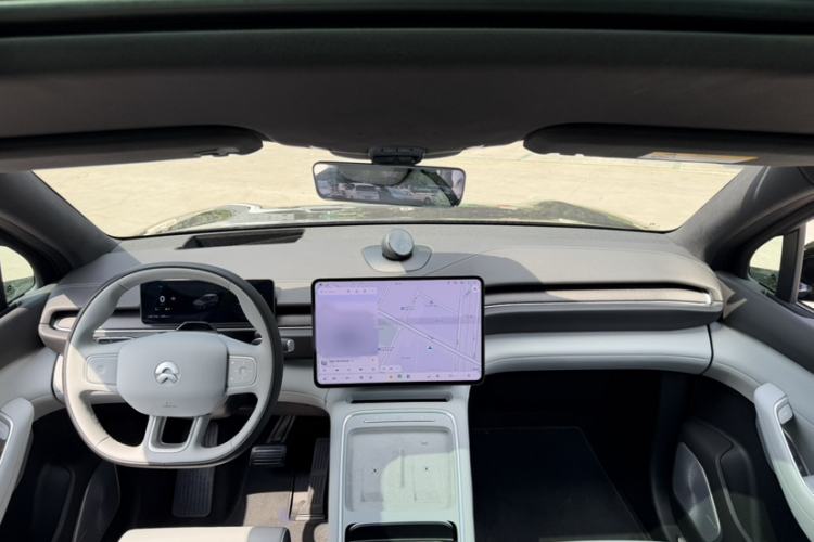Used Nio ES6 2025 75 kWh Interior 2