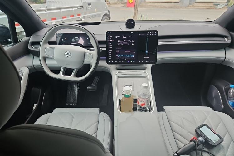 Used Nio ES6 2025 75 kWh Interior 2