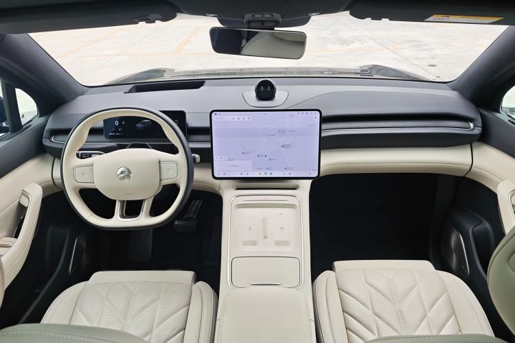 Used Nio ES6 2025 75 kWh Interior 2