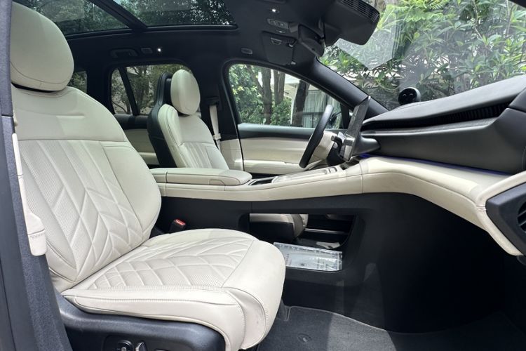 Used Nio ES6 2025 75 kWh Interior 2