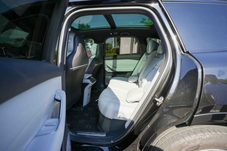 Used Nio ES6 2025 75 kWh Interior 4