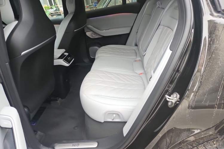 Used Nio ES6 2025 75 kWh Interior 4