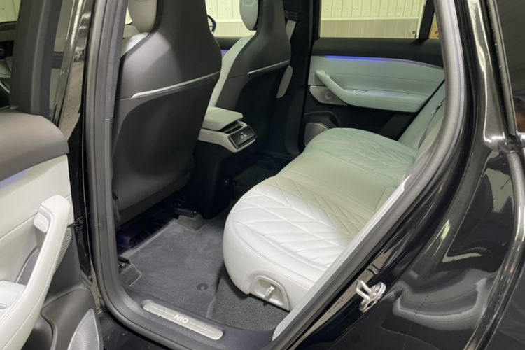 Used Nio ES6 2025 75 kWh Interior 4