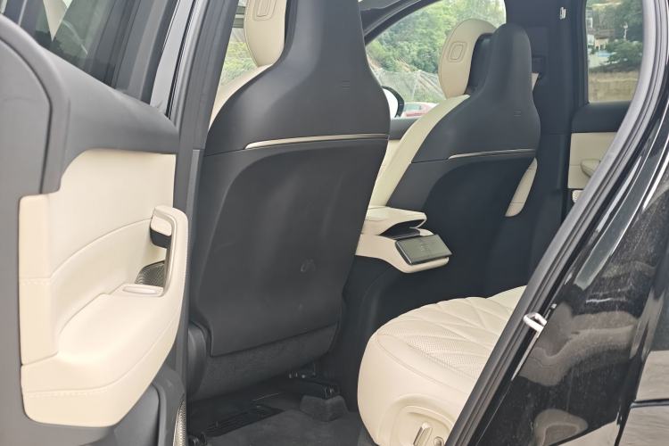 Used Nio ES6 2025 75 kWh Interior 5