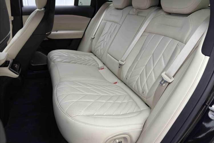 Used Nio ES6 2025 75 kWh Interior 6