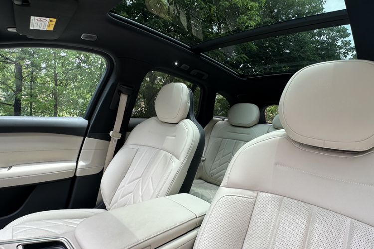 Used Nio ES6 2025 75 kWh Interior 6