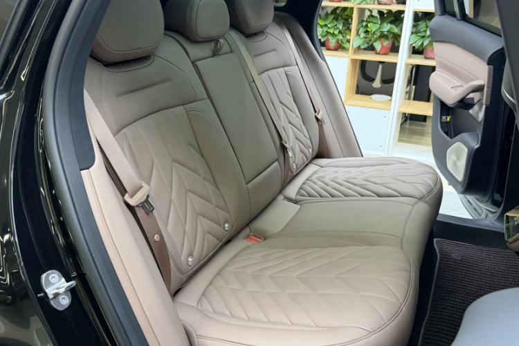 Used Nio ES6 2025 75 kWh Interior 7