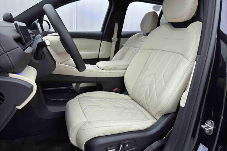 Used Nio ES6 2025 75 kWh Interior 7