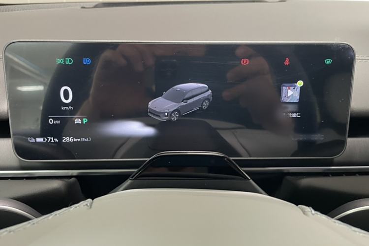 Used Nio ES6 2025 75 kWh Interior 9