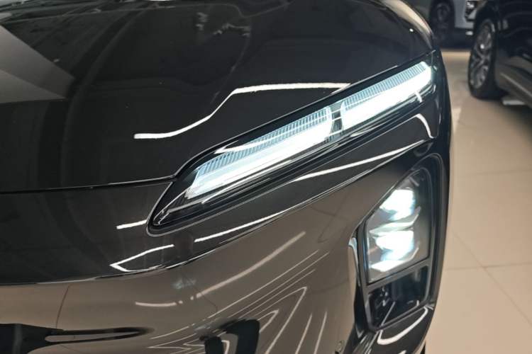 Used Nio ES6 2025 75 kWh Left Front Headlight