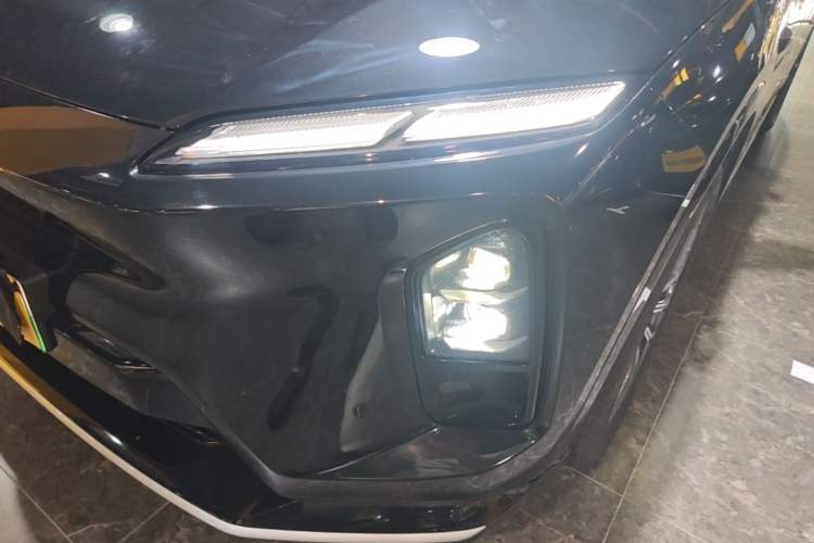 Used Nio ES6 2025 75 kWh Left Front Headlight