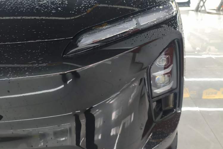 Used Nio ES6 2025 75 kWh Left Front Headlight