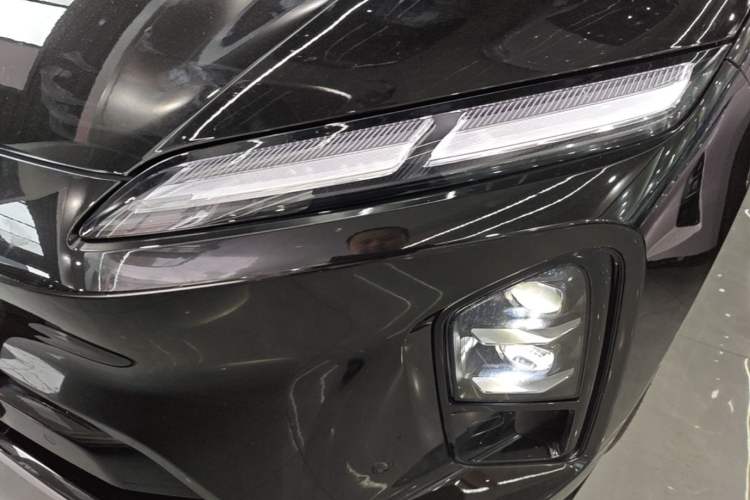 Used Nio ES6 2025 75 kWh Left Front Headlight