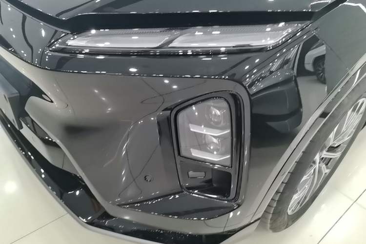 Used Nio ES6 2025 Model 100kWh 300,000th Anniversary Edition Left Front Headlight