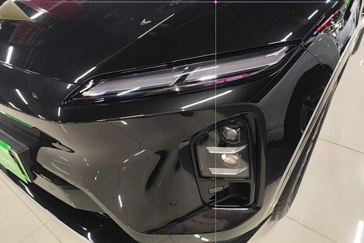 Used Nio ES6 2025 75 kWh Left Front Headlight