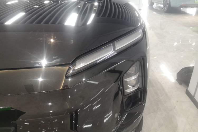 Used Nio ES6 2025 75 kWh Left Front Headlight